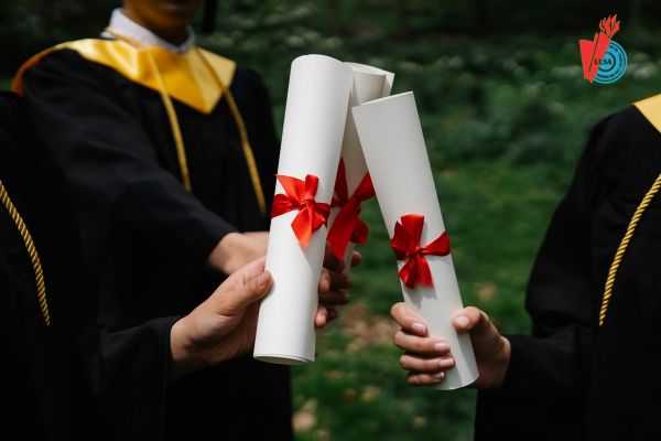 Bằng cấp có quan trọng khi xin việc?