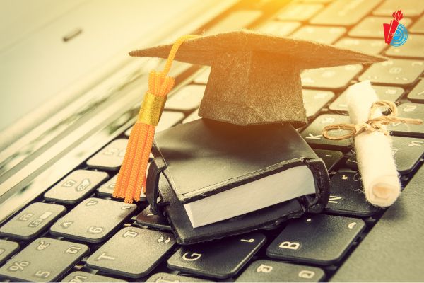 Chuyển đổi số trong giáo dục với học trực tuyến và hệ thống LMS